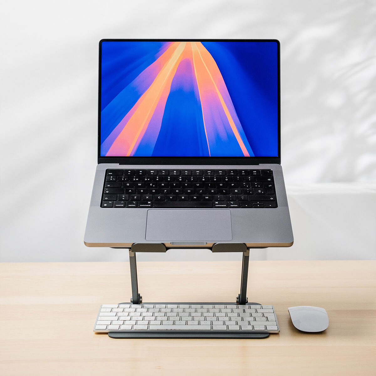 Folding and Adjustable Laptop Stand Lastan InnovaGoods-8